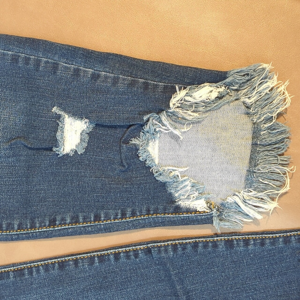 KanCan Estilo Jeans Women Size 15 / 31 Blue Distressed - Picture 11 of 14